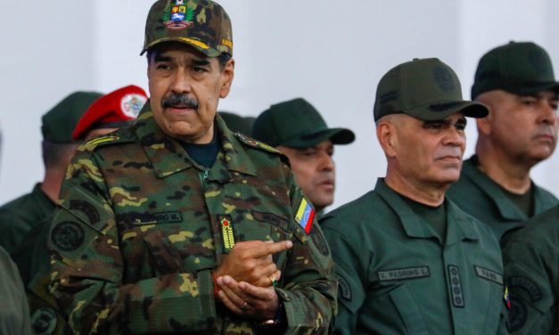 تاثیر تنش آمریکا – ونزوئلا بر افزایش احتمالی قیمت جهانی نفت و مواد غذایی